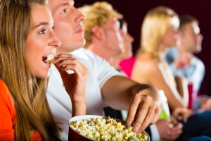 Kino divaci s popcornem