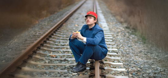 Ostře sledované vlaky