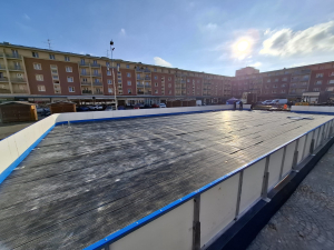 Vánoční kluziště na náměstí 17. listopadu