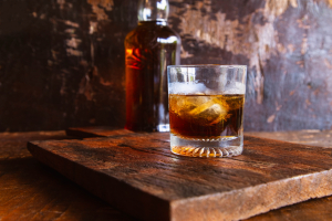 Vecteezy - liquor - glass - and - decanter - on - wooden - table - 2898486 Vecteezy - liquor - glass - and - decanter - on - wooden - table - 2898486